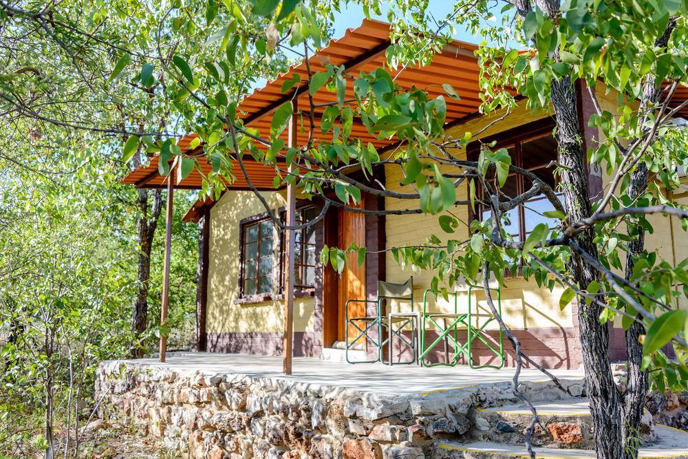 Gondwana Etosha Safari Camp Villa Okaukuejo Luaran gambar