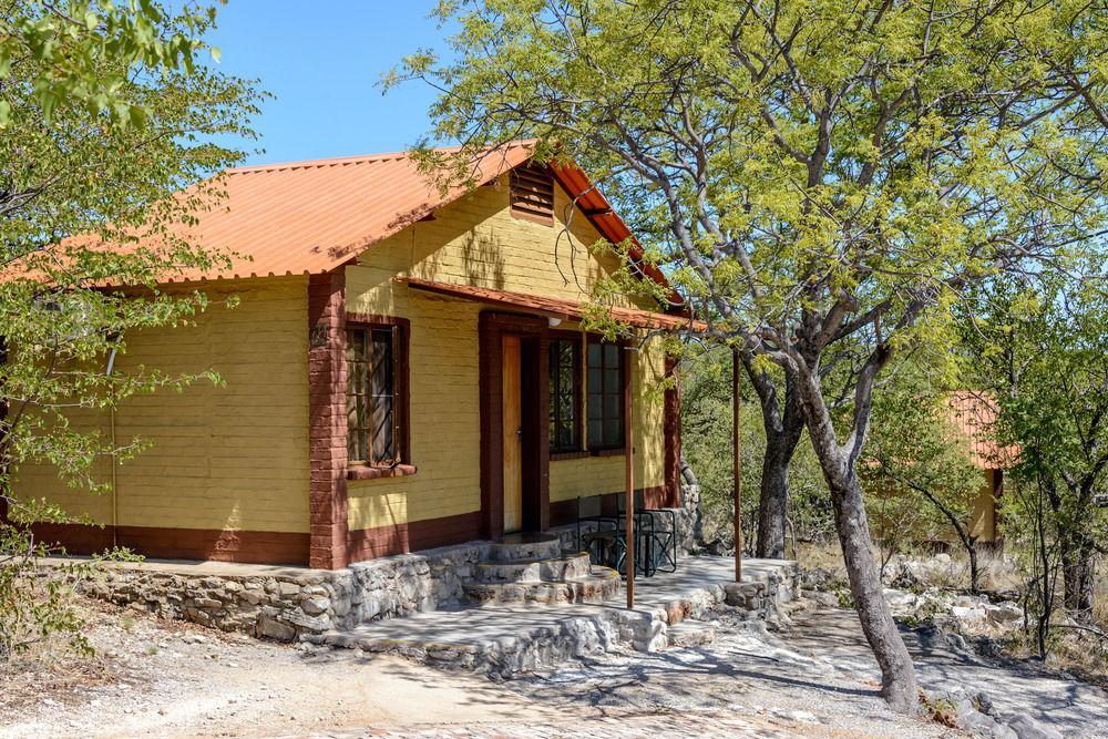 Gondwana Etosha Safari Camp Villa Okaukuejo Luaran gambar