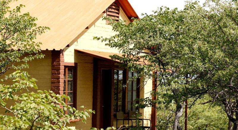 Gondwana Etosha Safari Camp Villa Okaukuejo Luaran gambar