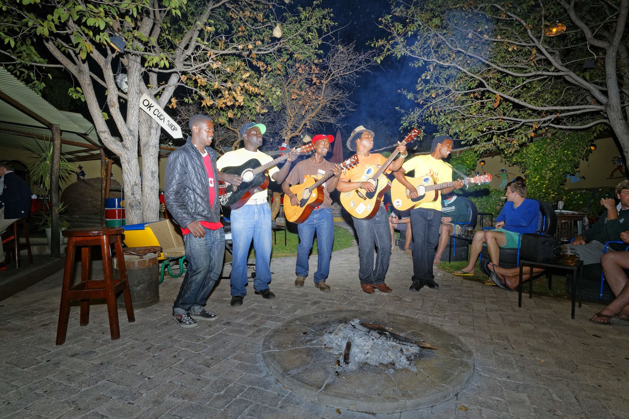 Gondwana Etosha Safari Camp Villa Okaukuejo Luaran gambar