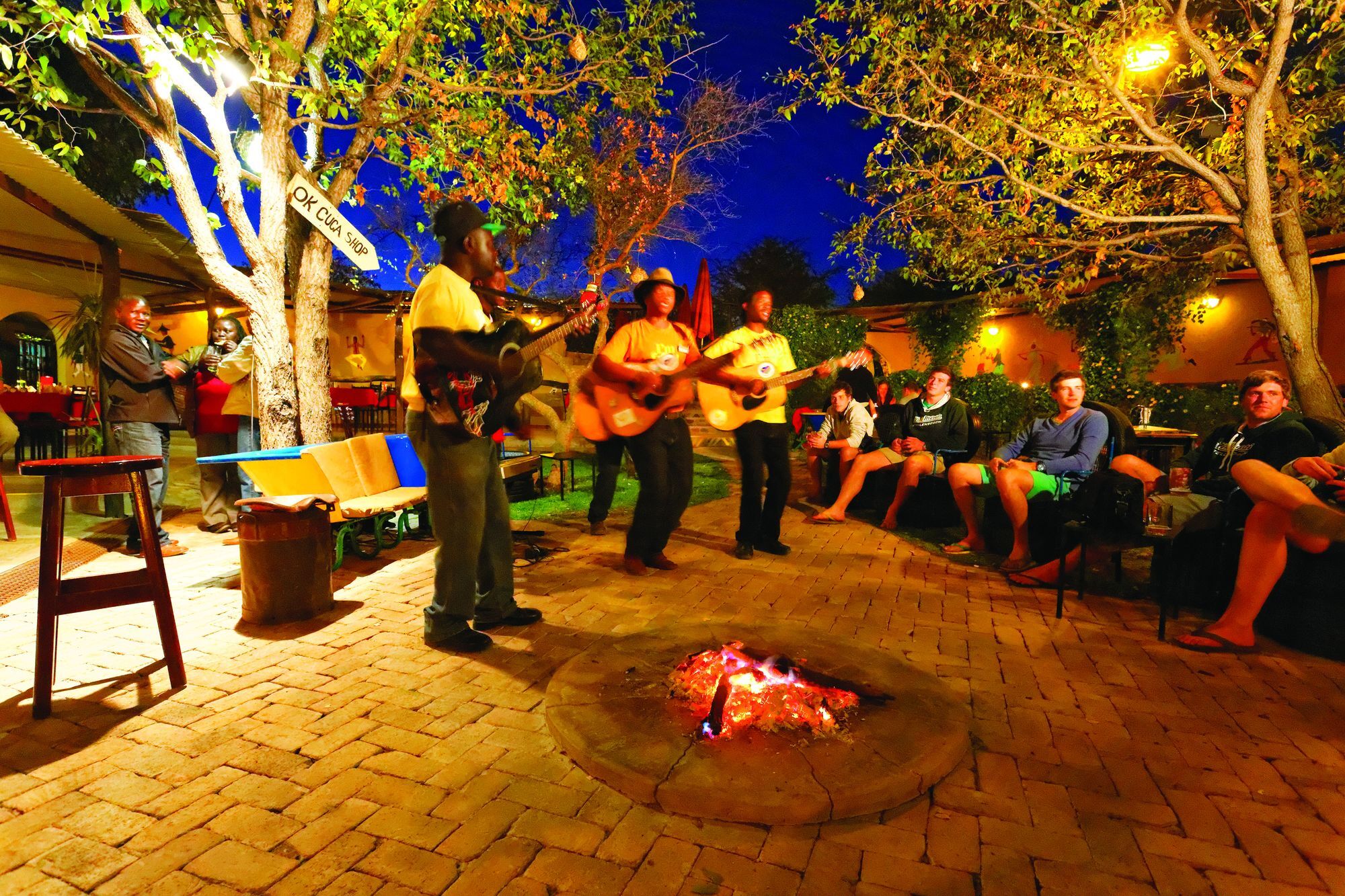 Gondwana Etosha Safari Camp Villa Okaukuejo Luaran gambar